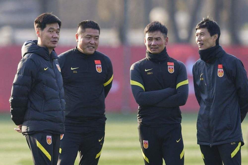 激乳放荡的护士2